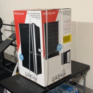 Frigidaire wine cooler/ fridge